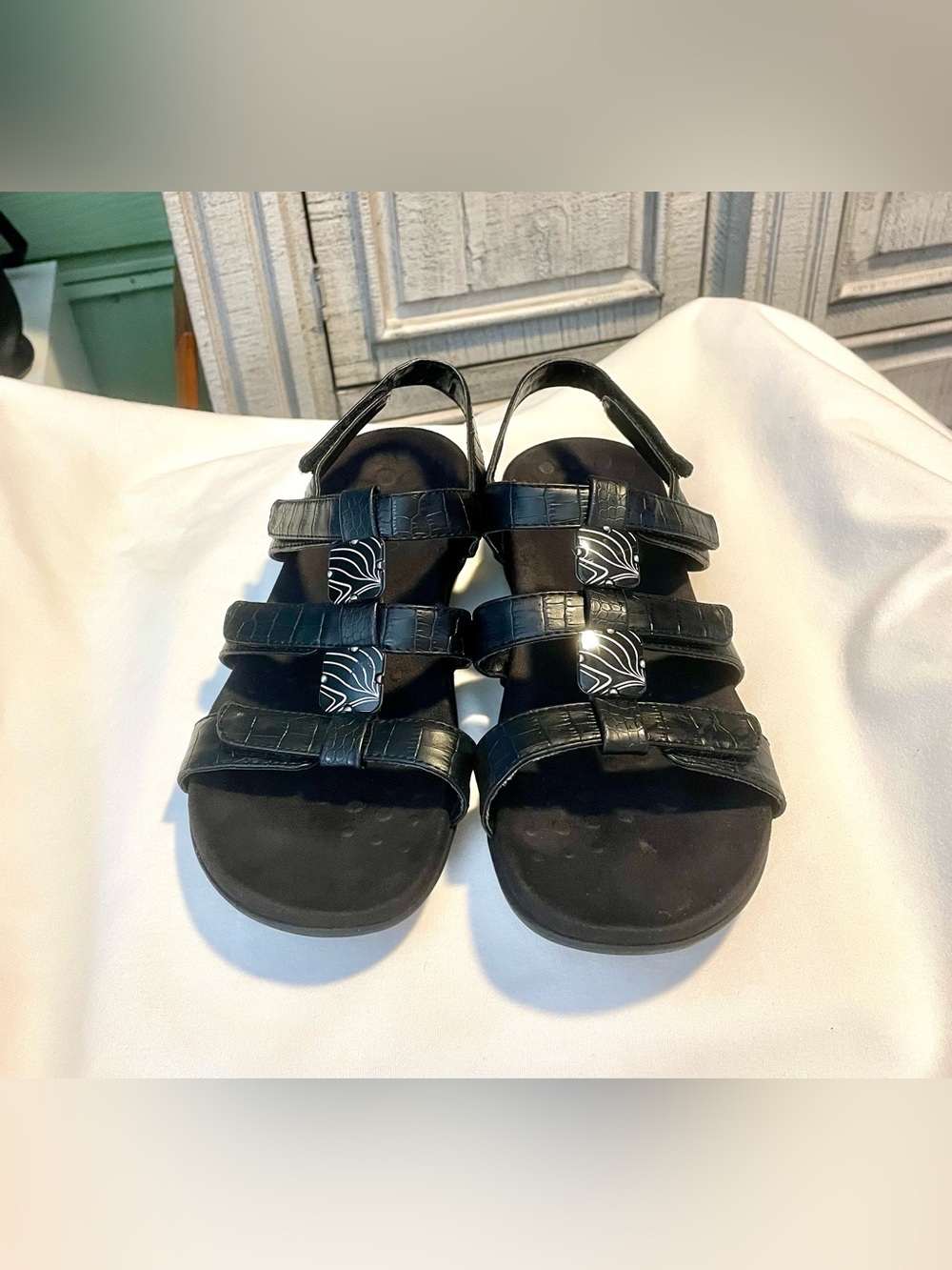 Bionic Amber Sandals - Black - Wmn's Sz 7 -Orthopedic/Comfort/Adjust/Faux Croc
